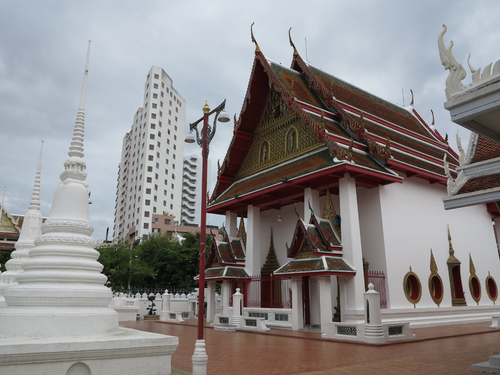 พระอุโบสถวัดทองนพคุณ