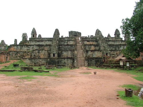 Prasat Bakhaeng