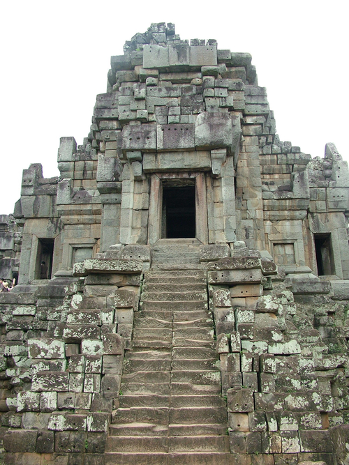 Main Tower: Prasat Takeo