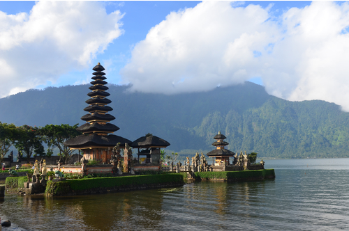 Meru at Pura Ulun Danu