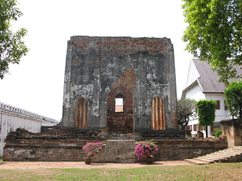 พระที่นั่งดุสิตสวรรค์ธัญญมหาปราสาท