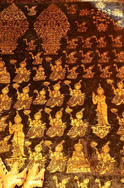 Deities: Golden Painting at the inner wall of Sim Wat Xiang Thong